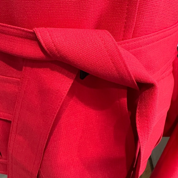 Beautiful Kasper dark coral suit - Picture 2 of 6